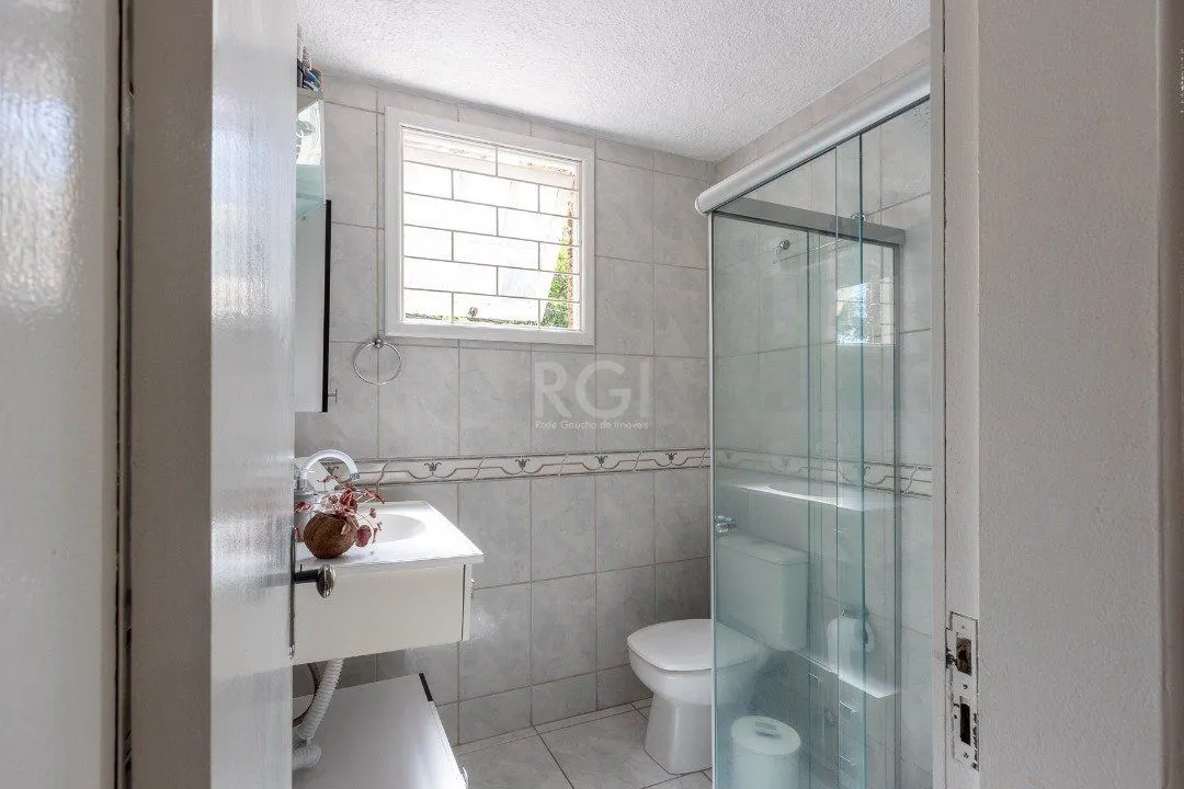 Imagem Sobrado para Venda - 150m², 3 dormitórios, sendo 1 suites, 1 vaga - Morro Santana