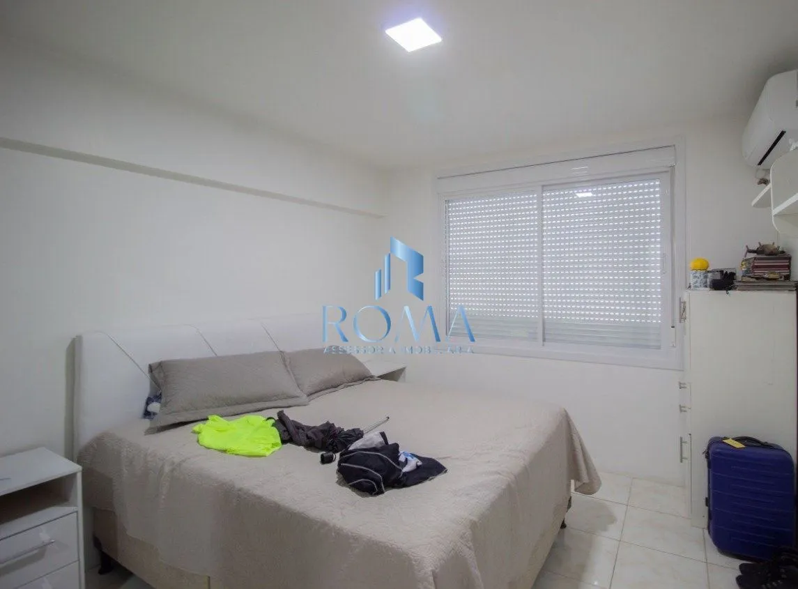Imagem Duplex 4 dormitórios à venda Centro Santa Maria/RS