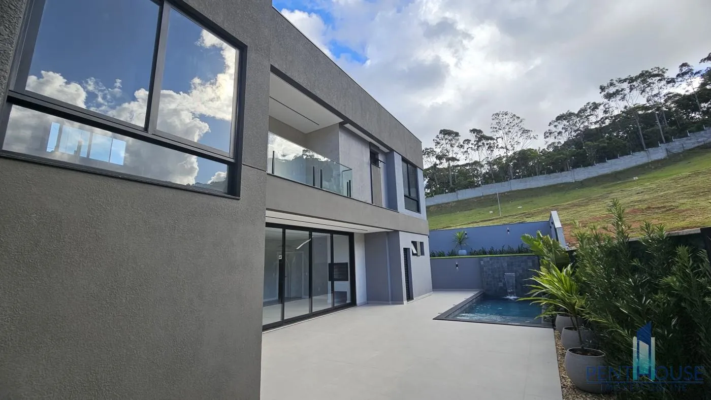 Imagem Casa em Condomínio para Venda em Camboriú, CENTRO, 4 dormitórios, 4 suítes, 5 banheiros, 4 vagas