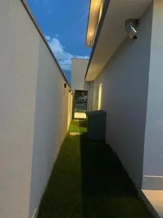 Imagem Casa em Condomínio para Venda em Cuiabá / MT no bairro Jardim Imperial