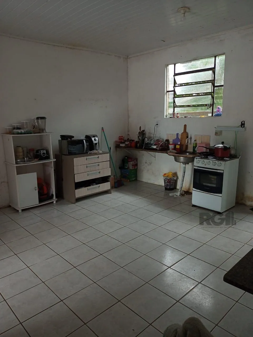 Imagem Casa para Venda - 482m², 3 dormitórios, 3 vagas - Camaquã, Porto Alegre