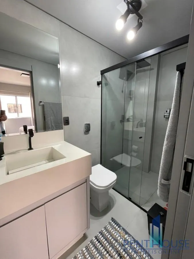 Imagem Apartamento Quadra Mar para Venda em Balneário Camboriú, CENTRO, 2 dormitórios, 1 suíte, 2 banheiros, 1 vaga