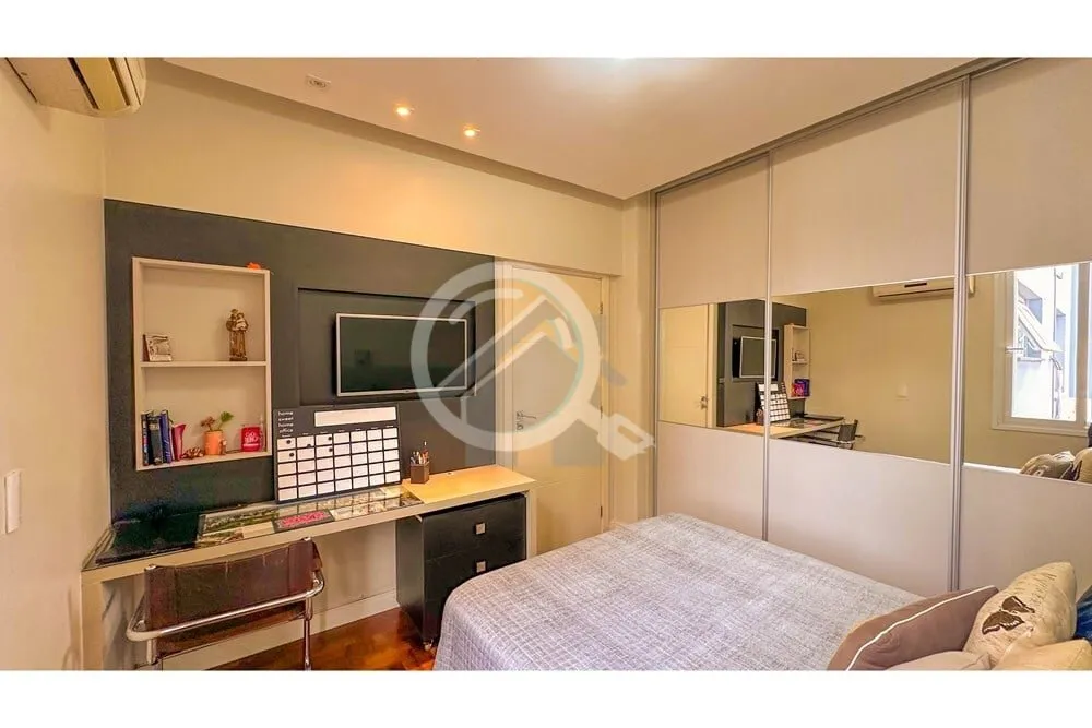 Imagem Bem-vindo ao sonho de morar no coração do Centro Histórico de Porto Alegre! Este apartamento comp...