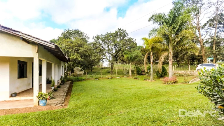 Imagem CASA NA LOCALIDADE FAZENDINHA - RIO NEGRO/PR - Terreno com 1.500m2 - Residência com 150,00m2 - PREÇO DE OPORTUNIDADE.