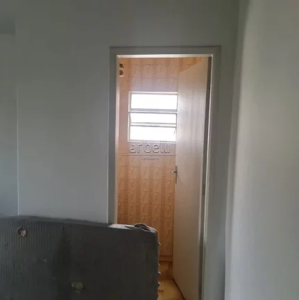 Imagem Esta espaçosa casa de 381 metros quadrados é ideal para uso residencial e comercial, situada em um...
