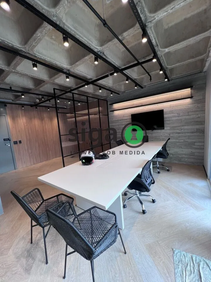 Foto do imóvel Oportunidade de Investimento: Sala Comercial Alugada com Excelente Potencial de Rentabilidade!