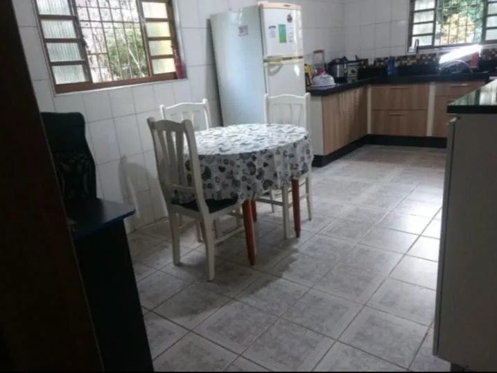 Imagem Chácara à venda 2 Quartos, 1 Suite, 2 Vagas, 530M², Parque Shangrilá, Pindamonhangaba - SP