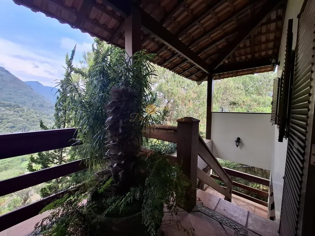 Imagem Casa em Condomínio para Venda em Teresópolis / RJ no bairro Green Valley
