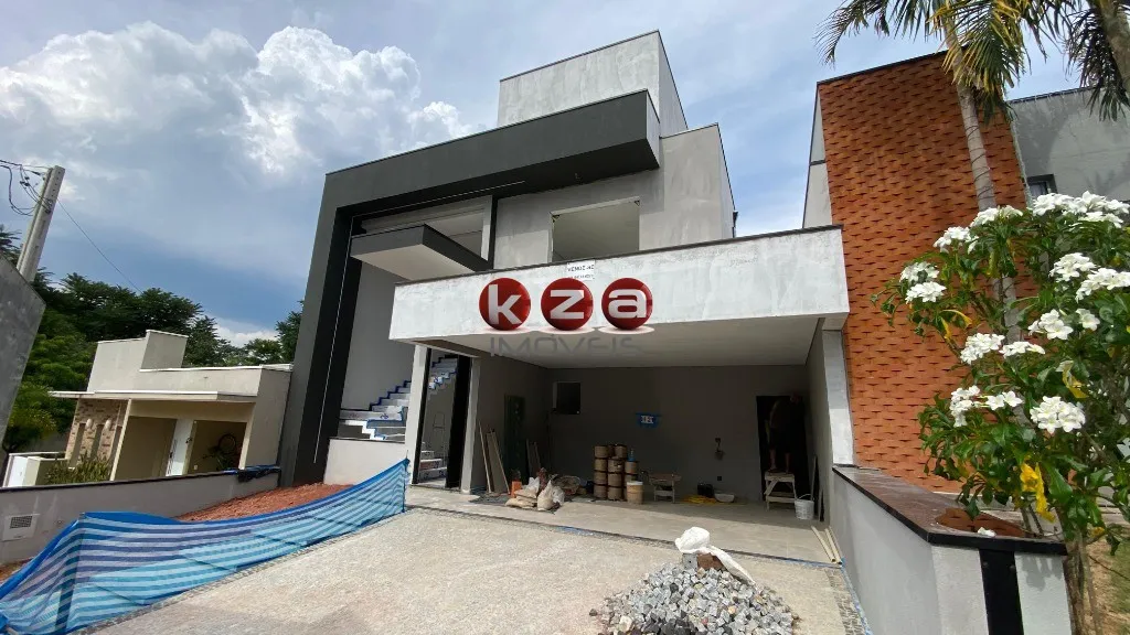 Foto do imóvel Imperdível! Casa em Condomínio à venda em Valinhos-SP, Condomínio Villa do Sol: 3 quartos, 1 suíte, 3 salas, 5 banheiros, 2 vagas, 280m².