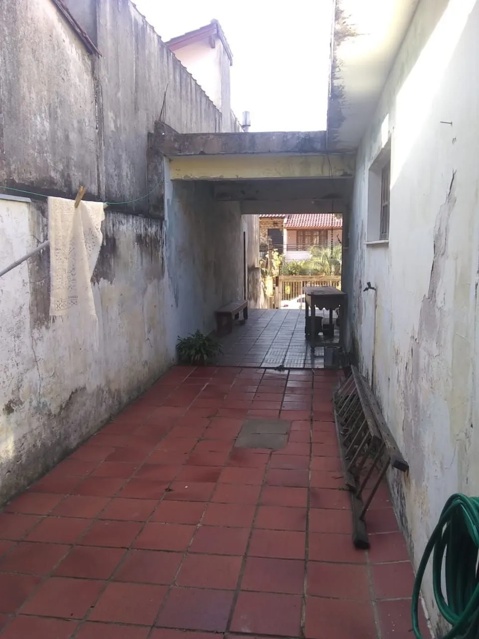 Imagem Casa no Bairro Ipanema - 2 Dormitórios