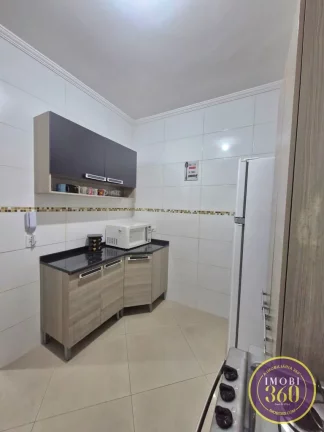 Imagem Casa à Venda com 2 Suítes, Porcelanato e Excelente Localização na Penha