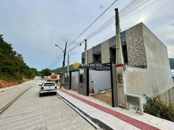 Imagem Sobrado 2 suítes novo Bombas Bombinhas SC