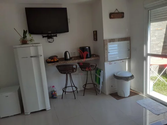 Imagem CASA NO MORADAS CLUB, IMPECÁVEL, ACABAMENTO EM ALTO PADRÃO, VALE A PENA CONHECER