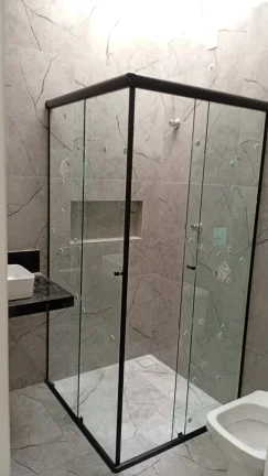 Imagem Casa em Condomínio à Venda em Sorocaba-SP, Wanel Ville: 3 Quartos, 1 Suíte, 3 Salas, 4 Vagas de Garagem, 140m².