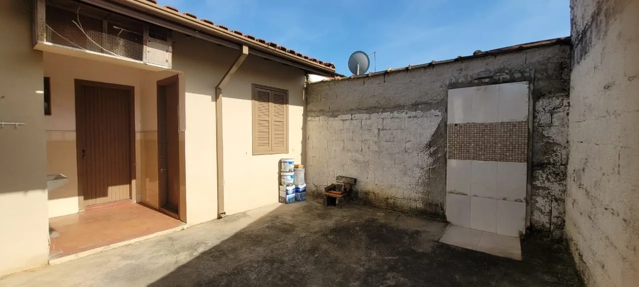 Imagem Casa à venda 2 Quartos, 2 Vagas, 171.3M², Maria Áurea, Pindamonhangaba - SP