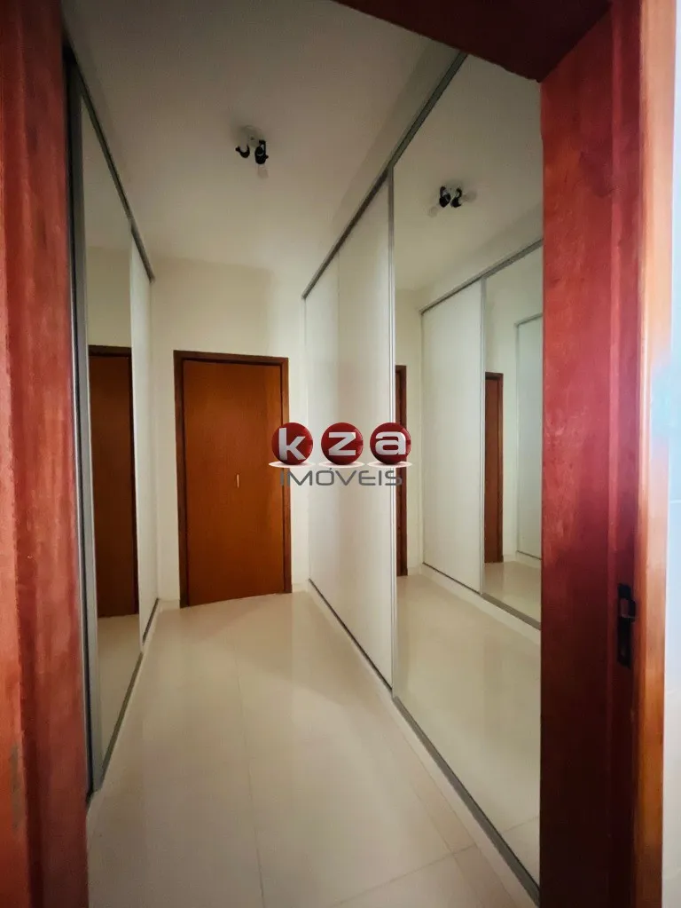 Imagem Chácara de Luxo à Venda em Valinhos-SP: 4 Quartos, 1 Suíte, 567m², Chácaras São Bento. Imperdível!