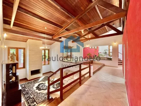 Imagem Linda casa de campo à venda na Fazendinha Granja Viana