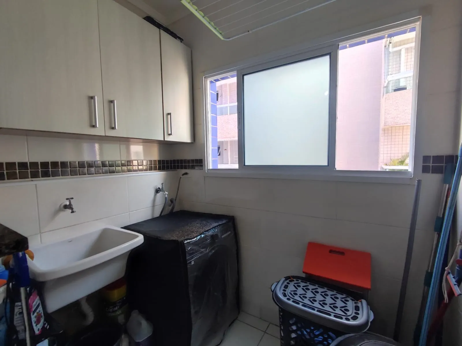 Imagem Espaçoso Apartamento na Praia Grande - VILA TUPI