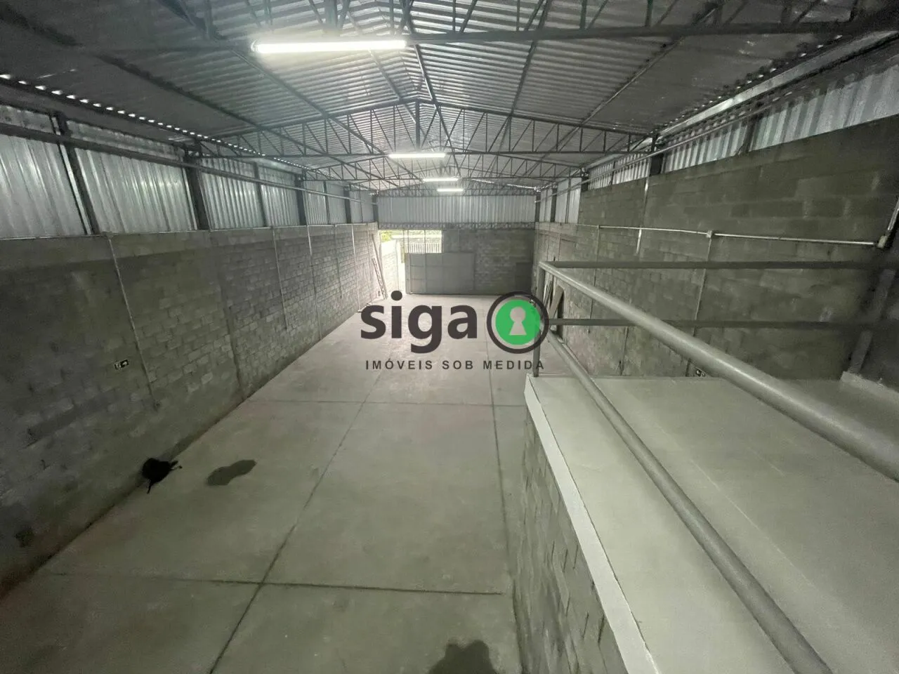 Imagem Galpão Industrial à Venda - 450 m² - Infraestrutura Completa - Zona ZC - São Paulo