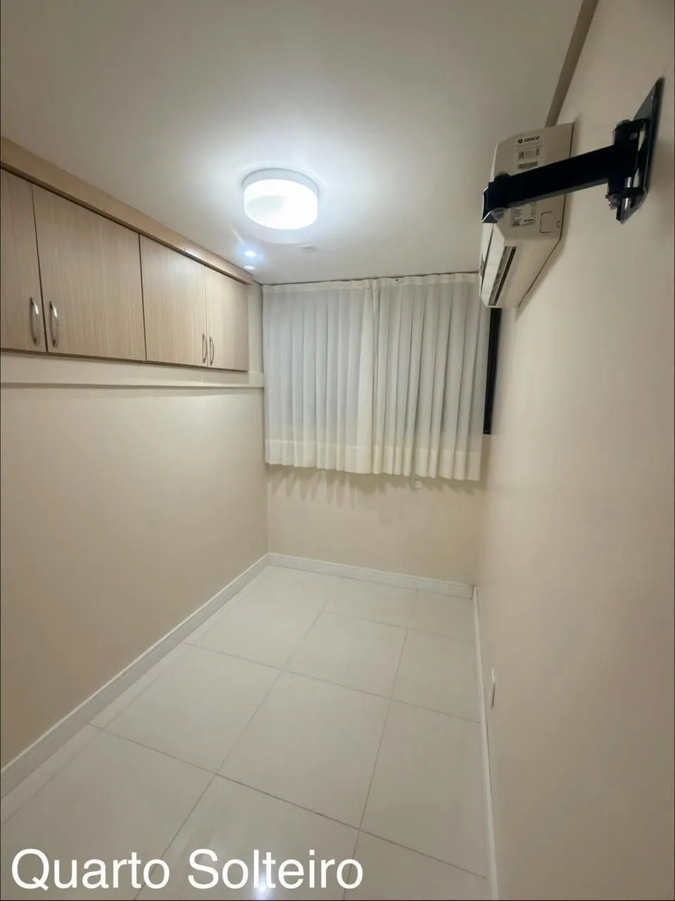 Imagem Apartamento de 2 quartos, suíte e 1 vaga de garagem no bairro Menino Deus em POA