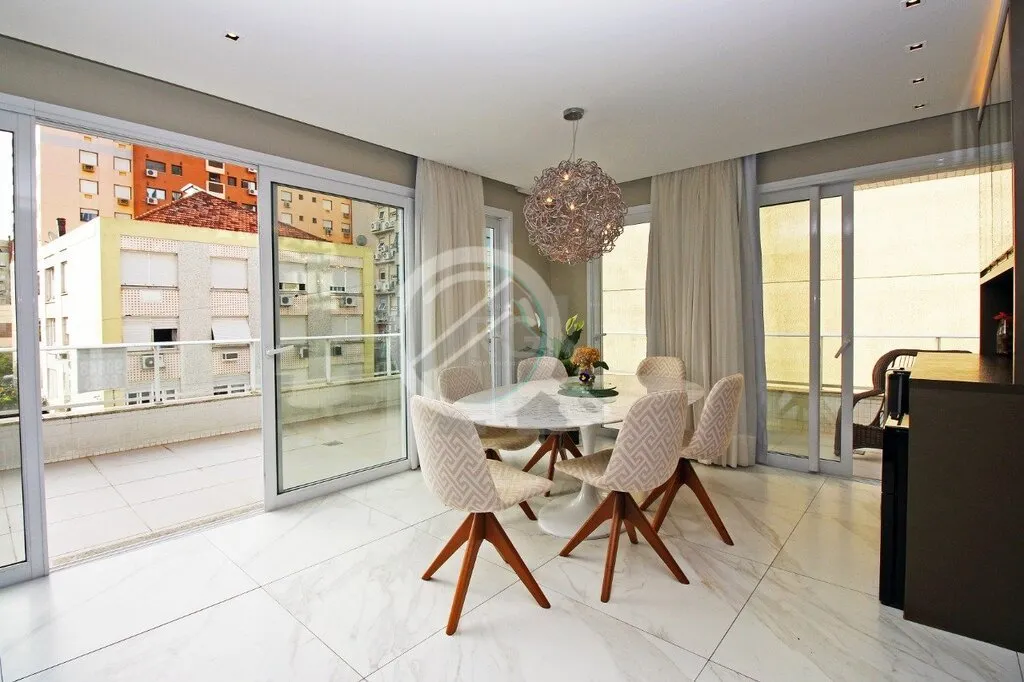 Imagem Apartamento único no Menino Deus todo Mobiliado, Garden 3 Dormitórios com 3 suítes, sendo 1 maste...