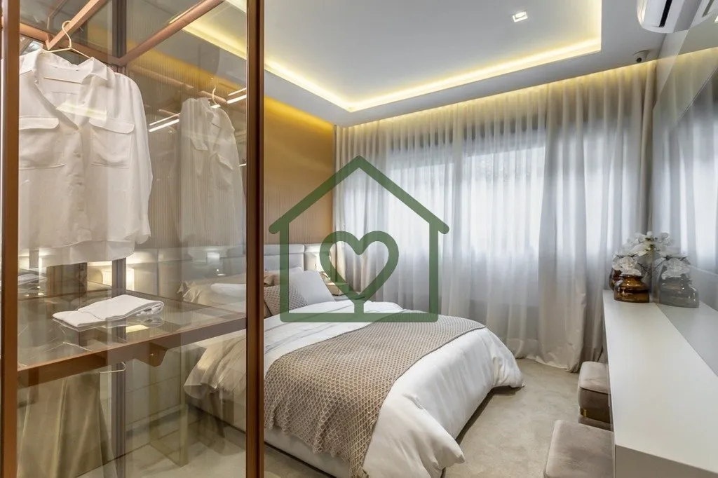Imagem Jardim Europa, apto andar alto com 202 metros privativos sendo 3 suítes e 3 vagas no Tree Haus, emp...