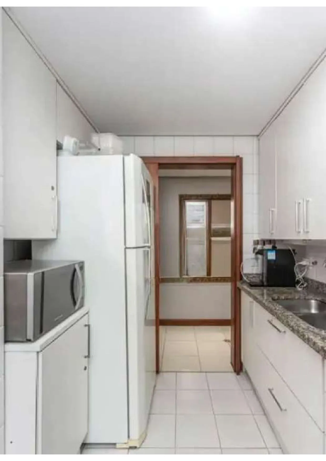 Imagem Apartamento a venda Semi mobiliado 3 dormitórios bairro Rio Branco.
