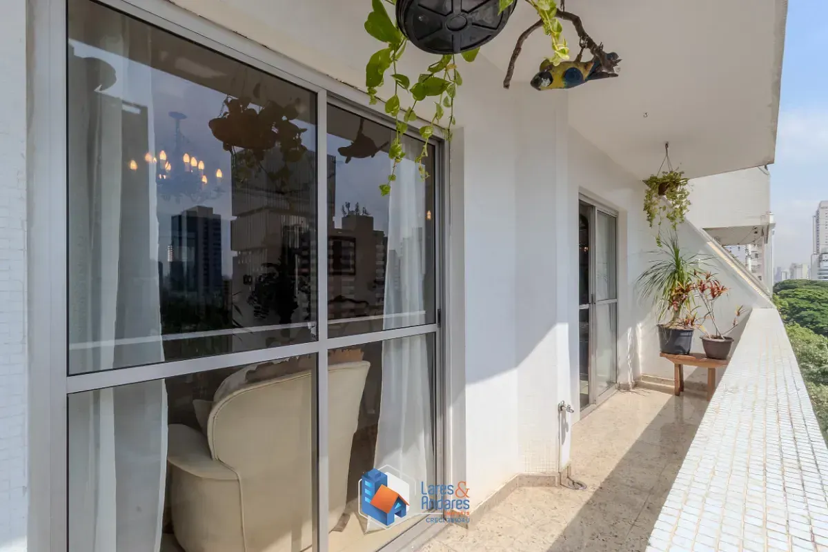 Imagem Apartamento para venda em Campo Belo com 4 quartos, sendo 3 suítes, 172m²