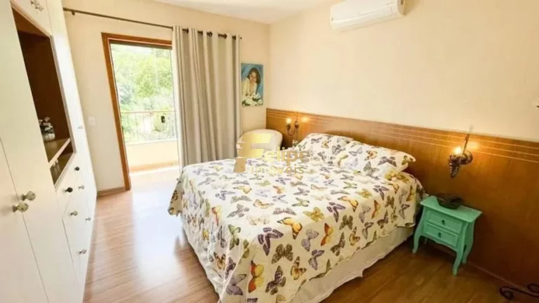 Imagem PEDRA AZUL. CONDOMÍNIO PARTICULAR CASA DE CAMPO MOBILIADA, COM PORTEIRA FECHADA.