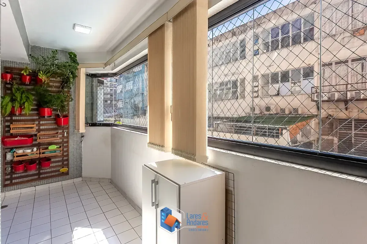 Imagem Apartamento para venda em Saúde com 3 quartos, sendo 1 suíte, 77m²