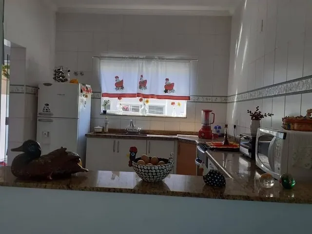 Imagem Troco casa no Condomínio Village Ipanema I, em Aracoiaba da Serra