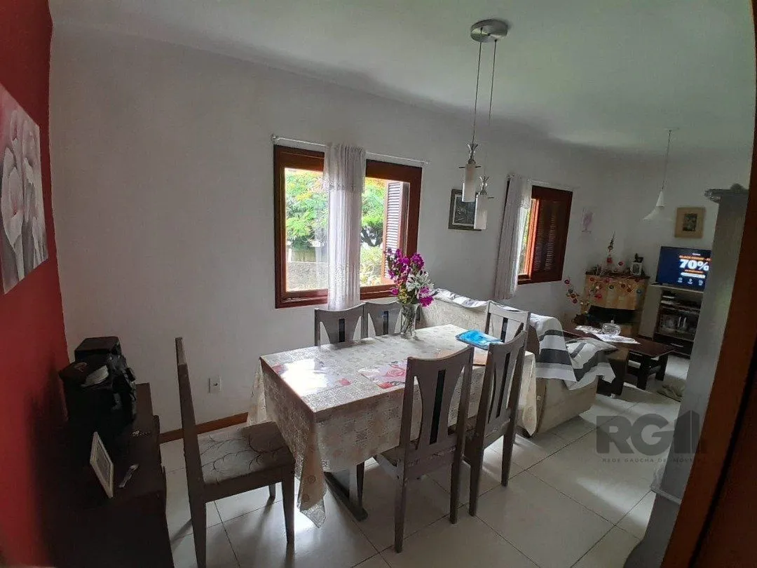 Imagem Casa para Venda - 220.83m², 3 dormitórios, 2 vagas - Vila Nova
