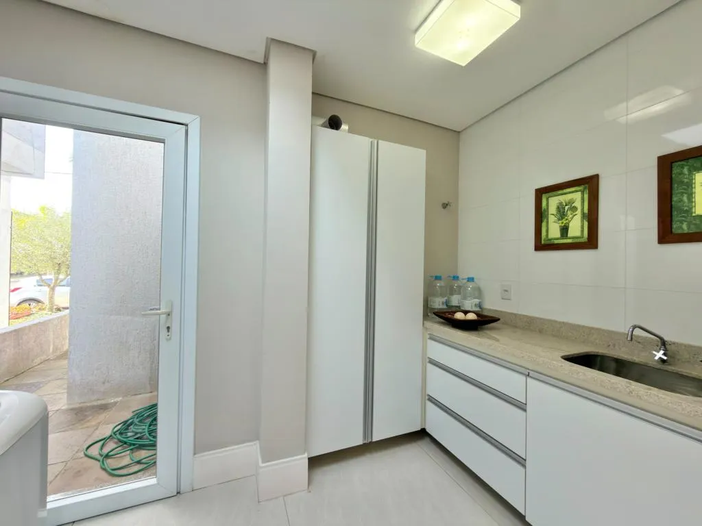 Imagem Casa em Condominio 4 Dormitórios - Bairro Zona Nova