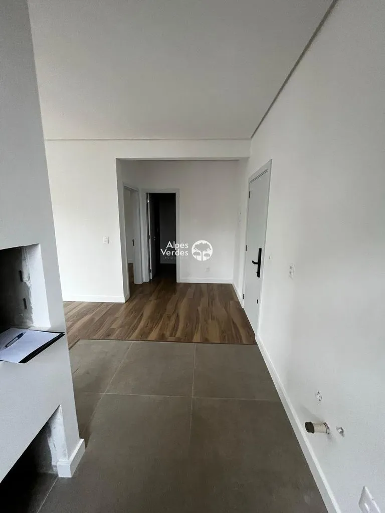 Imagem Vende-se apartamento em Gramado com 1 dormitorios semi mobiliado