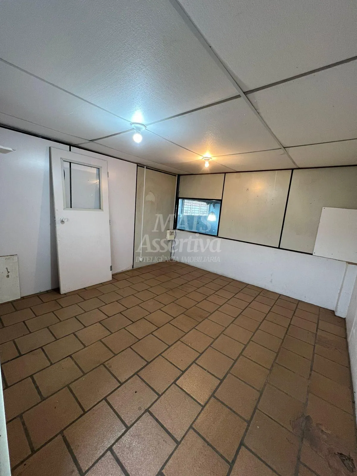 Imagem Ótimo pavilhão à venda, localizado no bairro Canudos em Novo Hamburgo/RS