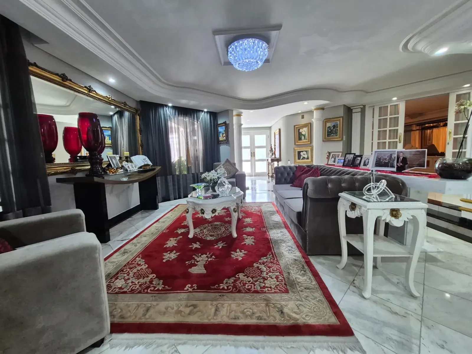 Imagem Casa com 4 Quartos à Venda ou Locação, 715 m² em Portão - Curitiba