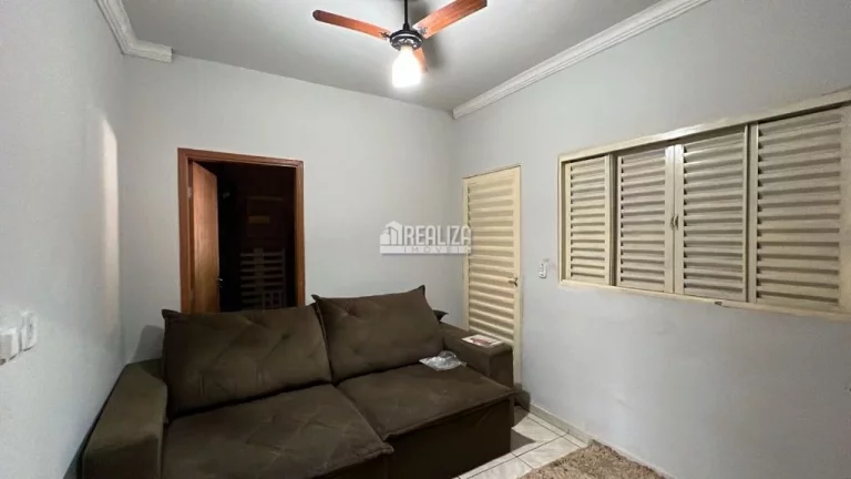 Imagem Casa à venda no bairro Jardim América, Uberaba - 4 dormitórios, área de lazer e churrasqueira!