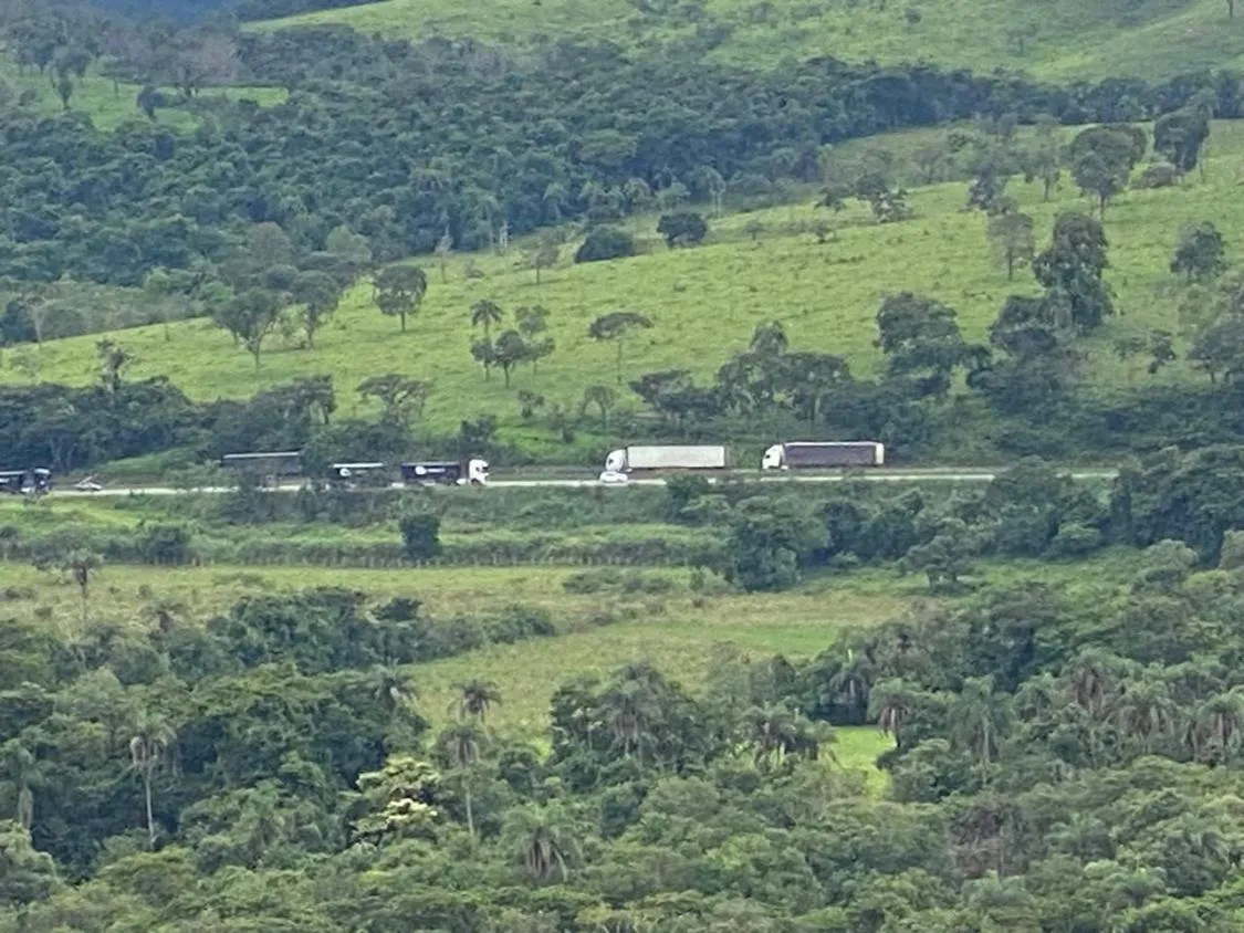 Imagem Excelente Terreno à Venda em Itaguara/MG: 19 Hectares com Fácil Acesso à BR-381