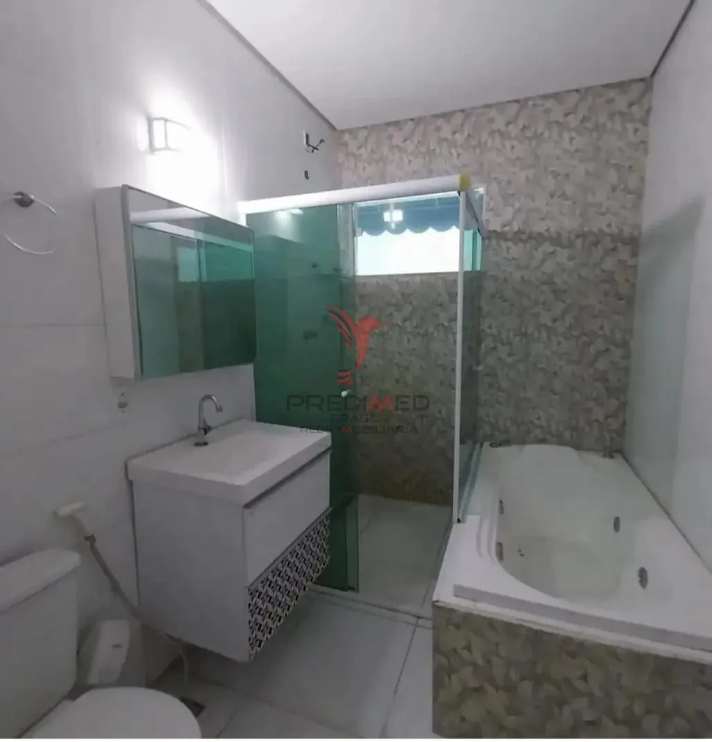 Imagem Ótima casa com piscina na Cohab em Guaratinguetá/SP