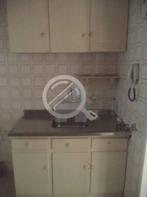 Imagem Apartamento à venda no Edifício Lavalle, localizado na Rua Sofia Veloso, no bairro Cidade Baixa em...