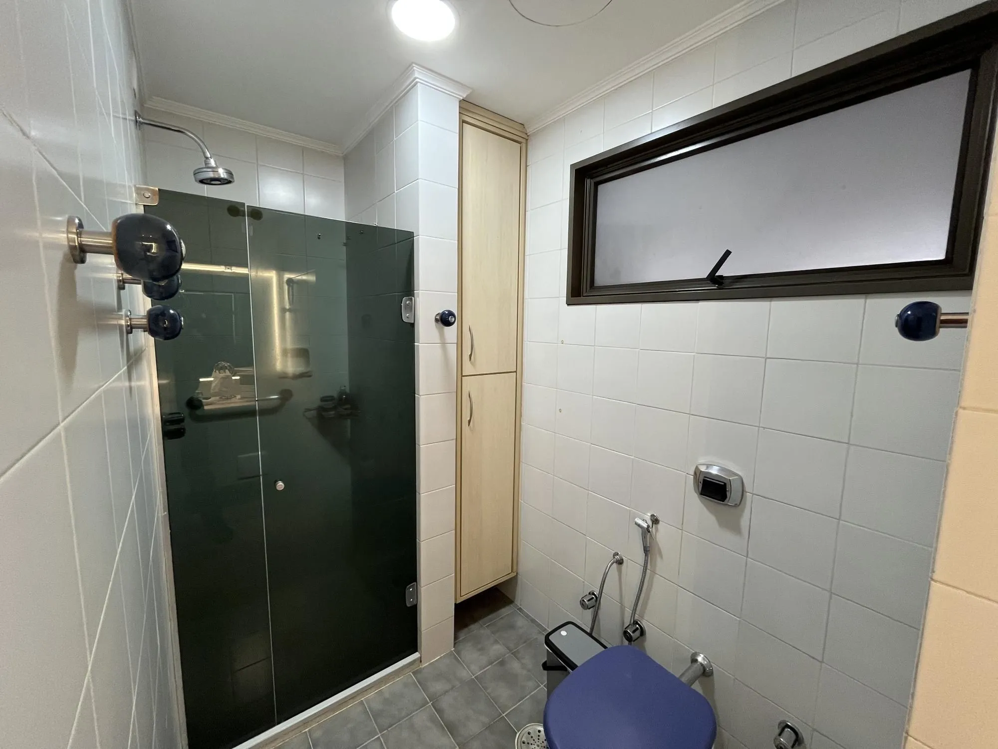 Imagem Apartamento de 2 quartos, suíte, churrasqueira, lareira e garagem Bela Vista POA