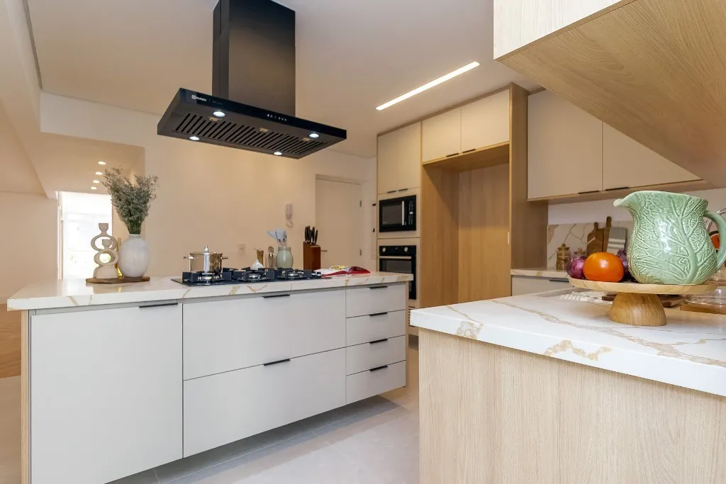 Imagem Imperdível apartamento de luxo em Cerqueira César - 2 quartos, 2 suítes, 3 banheiros, 2 vagas - São Paulo-SP, 143m².