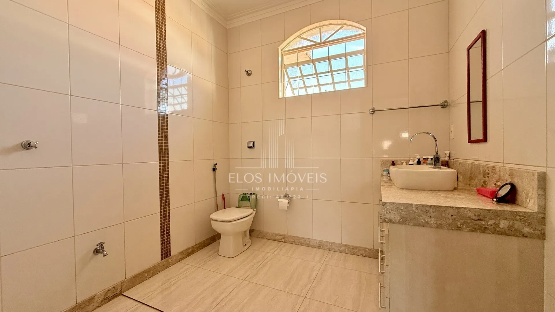 Imagem Sobrado de 5 quartos, 298m² no bairro Jardim Nova Europa, em Limeira