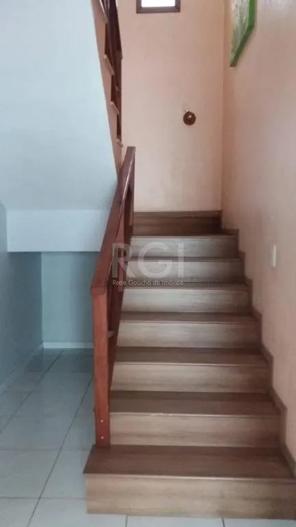 Imagem Casa com 3 dormitórios à venda, 230,11 m² por R$ 900.000,00 - Igara III - Canoas/RS