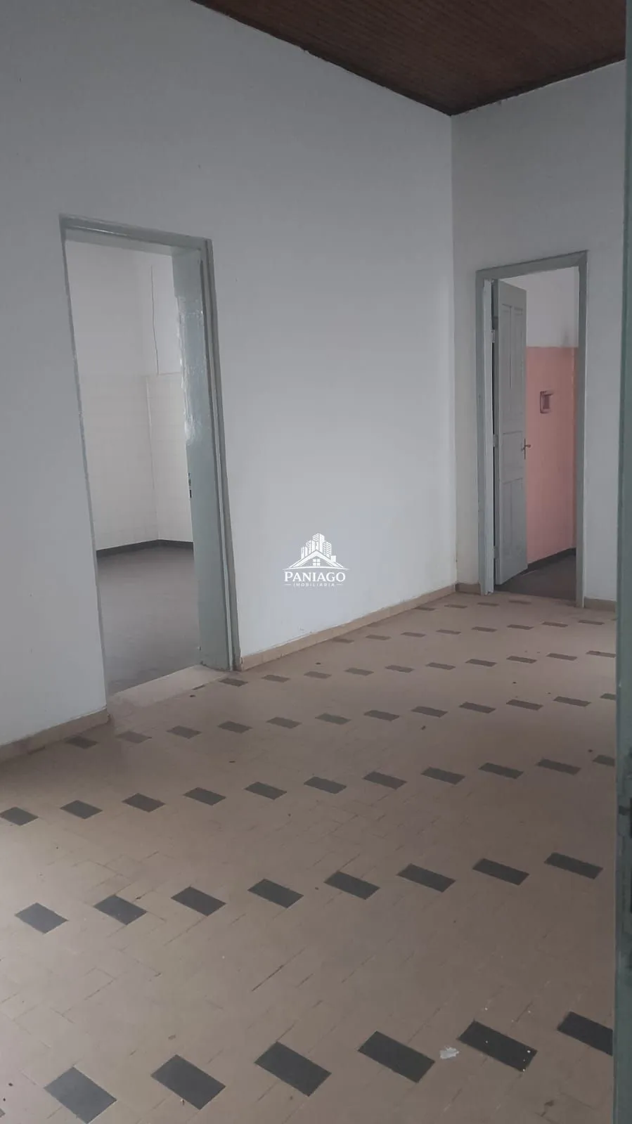 Imagem Casa Terreno Comercial à Venda na Avenida Miranda Reis em Cuiabá