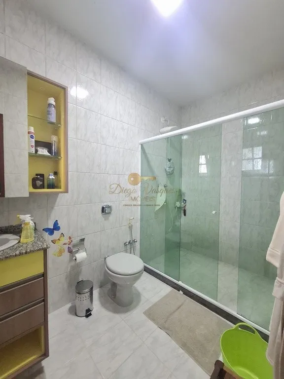 Imagem Casa em Condomínio para Venda em Teresópolis / RJ no bairro Três Córregos