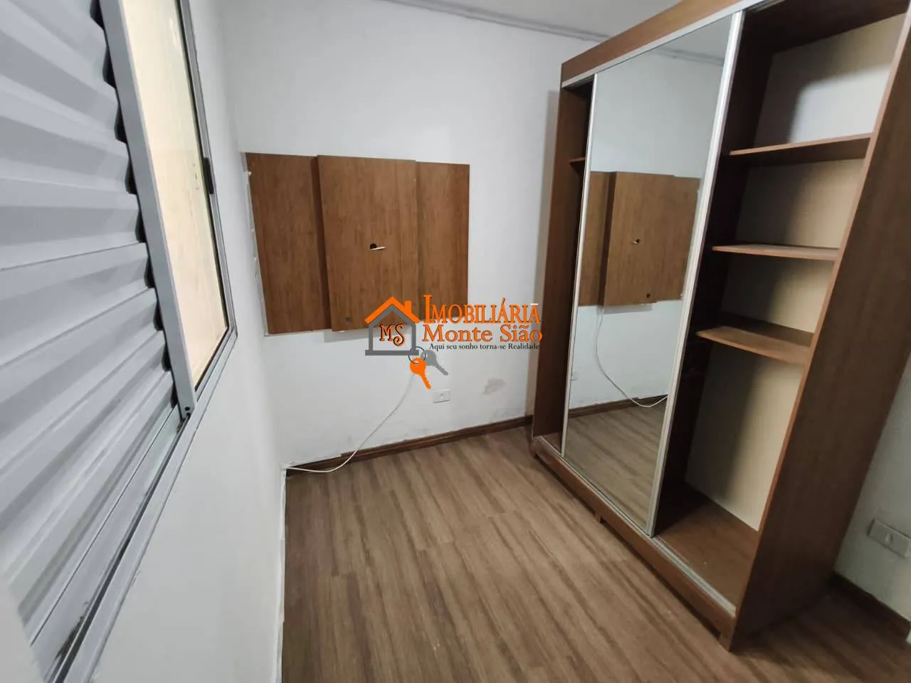 Imagem Sobrado com 4 dormitórios para alugar, 250 m² por R$ 3.460,00/mês - Ponte Grande - Guarulhos/SP