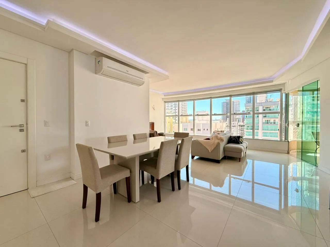 Imagem Apartamento à venda com 185m2 por R$ 3.000.000,00