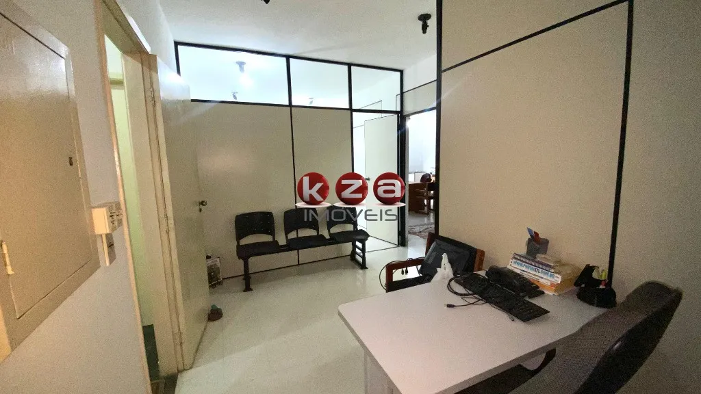 Imagem Sala Comercial na Av. Onze de Agosto, Valinhos-SP 3 Salas, 2 Banheiros, 1 Vaga de Garagem 80m² de Área