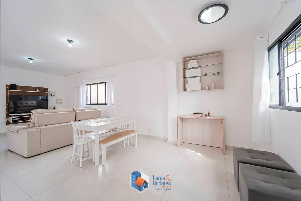 Imagem Casa de vila para venda em Chácara Monte Alegre com 3 quartos, sendo 2 suítes, 250m²